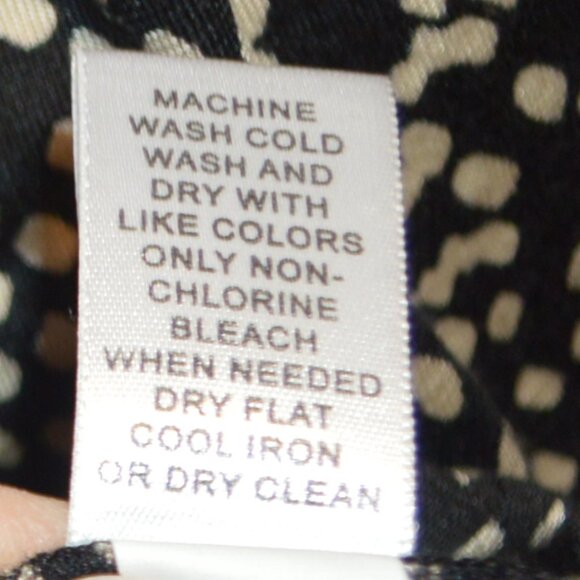 Banana Republic L Wrap Dress Black w/White Geometric Pattern - Picture 5 of 6